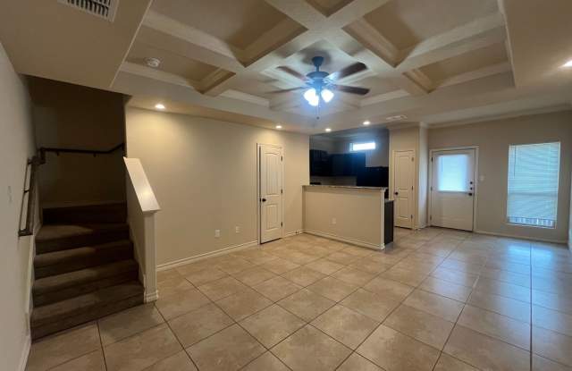 6002 Jax Way #103, San Antonio, TX. 78244