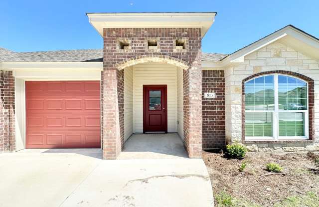 Price Drop! Small Pets Accepted! Viewable Now!