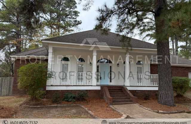 Photo of Renovated beauty near the country club and golf course!