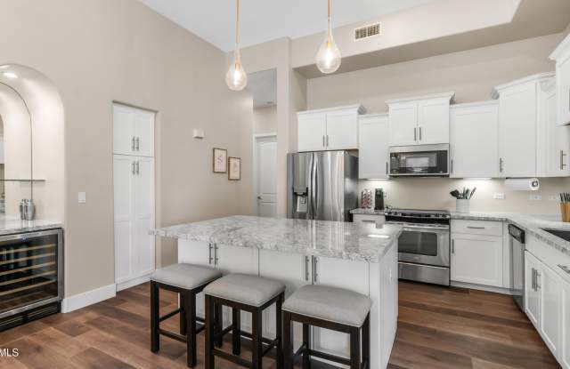 15550 S 5TH Avenue unit: 108