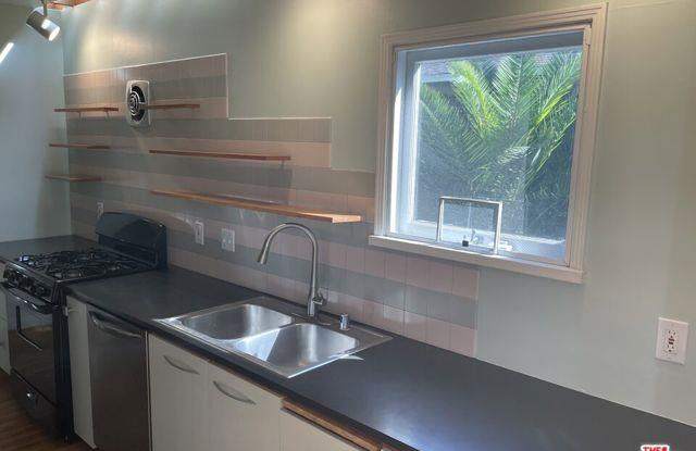 2449 California Avenue