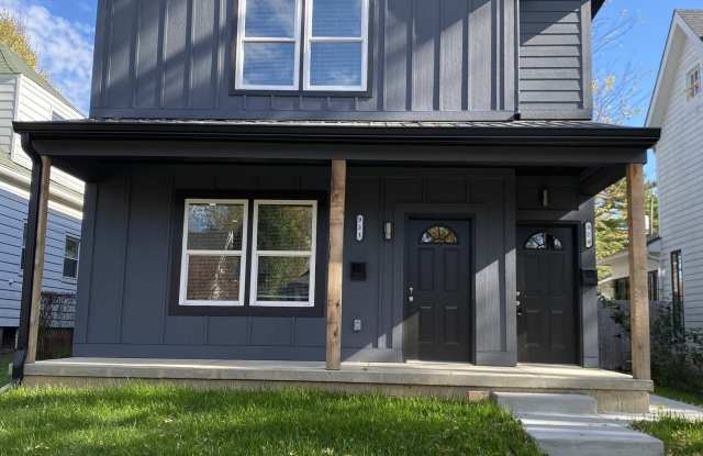 Photo of 929 N Beville Avenue