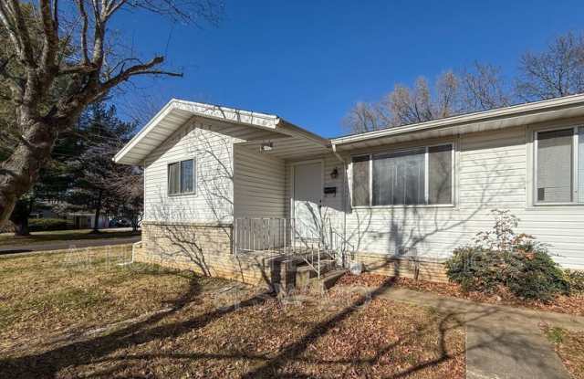 2603 E. Linwood
