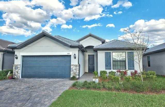 4729 Imperial Eagle DR