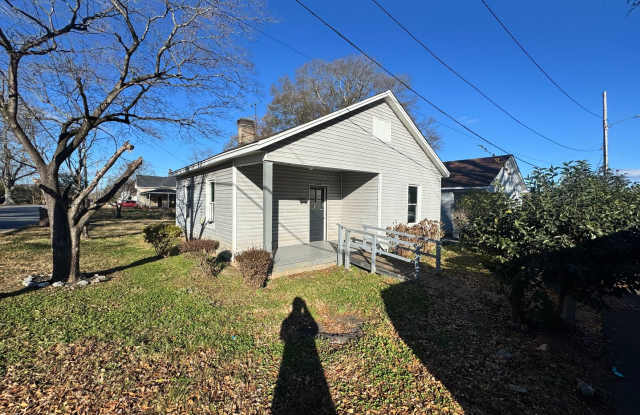 Photo of 2/1 House in Downtown Shelby, NC