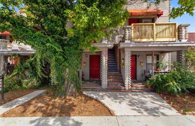 122  W Meadow  ST Unit #3