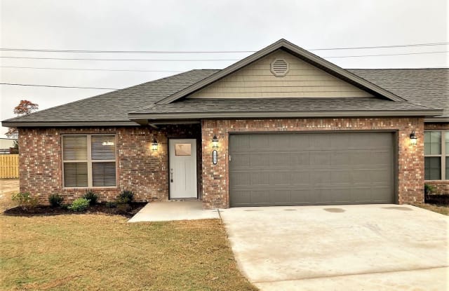 1911 Booker Circle - 1911 Booker Circle, Pea Ridge, AR 72751