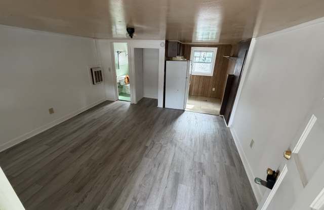 1507 Greenville Highway