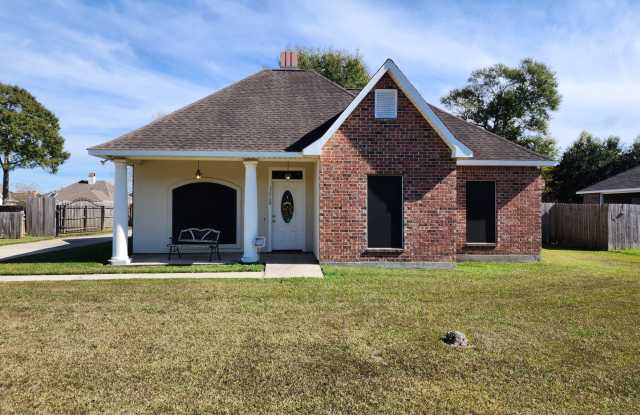 Photo of 3 bedroom home in Acadiana Place subdivision
