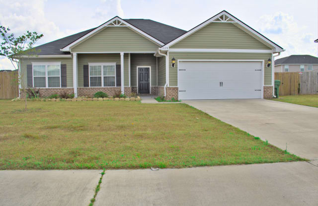 729 Burke Dr - 729 Burke Drive, Hinesville, GA 31313