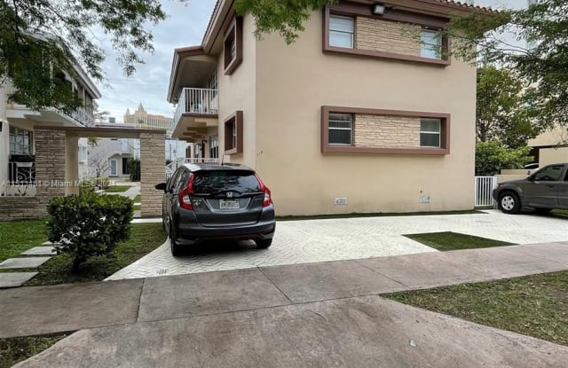 110 Zamora Ave - 110 Zamora Avenue, Coral Gables, FL 33134