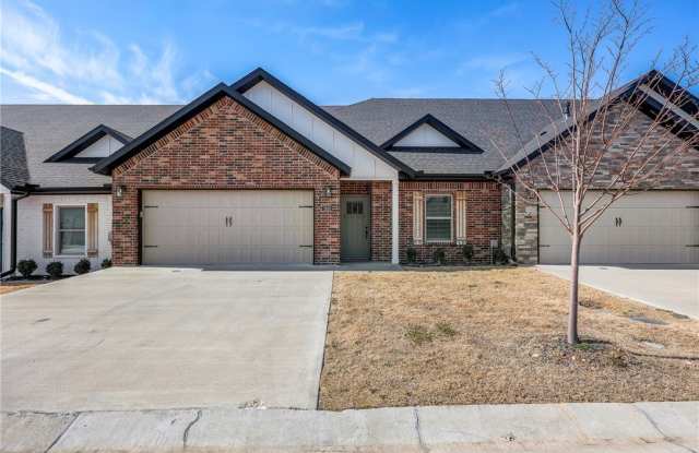 1610 S 17th Place