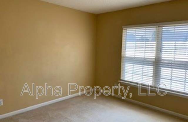 119 Waterford Park Dr