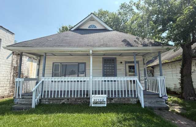 $1725Mth-Spacious 3 BDRM home