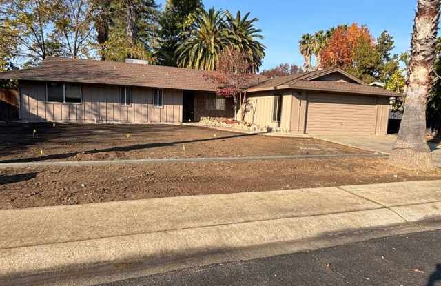 3 B/R 2 B/A House AVAILABLE NOW!