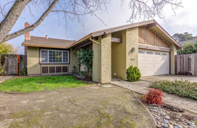 136 Carlisle Way - 136 Carlisle Way, Benicia, CA 94510