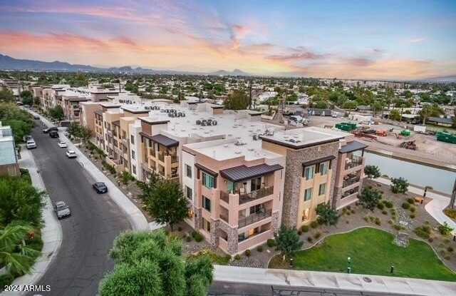 Photo of 4803 N Woodmere Fairway -- unit: 1011