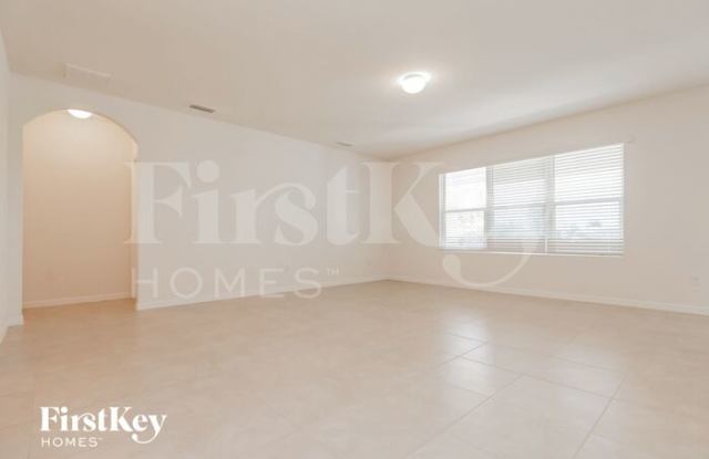 3016 Southwest 23rd Place