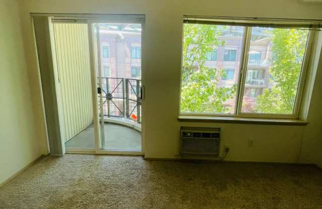 Photo of Eastlake Gardens