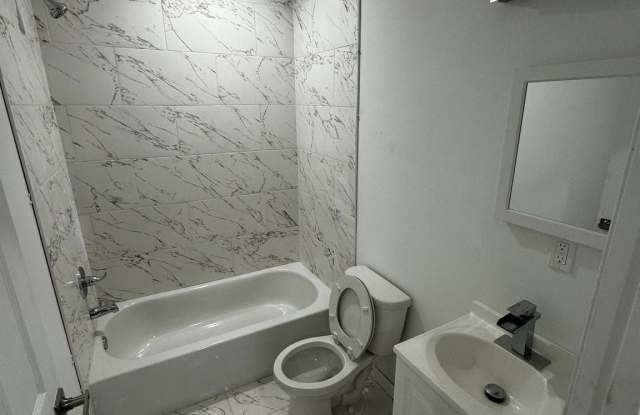 2517 S MILLICK Street