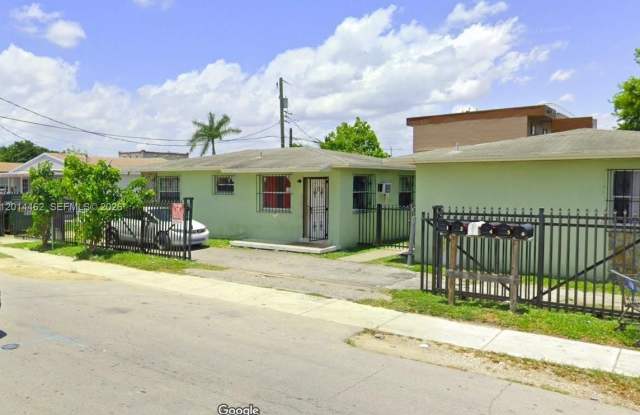 3210 NW 22nd Ave