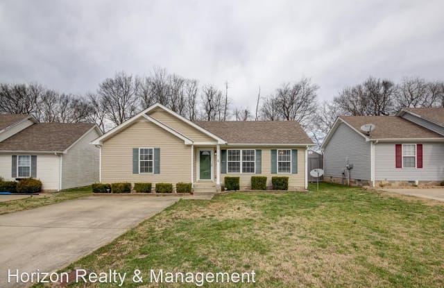 575 Oakmont Dr - 575 Oakmont Drive, Clarksville, TN 37042