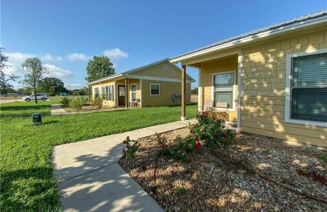 Photo of 1102 W 16TH Street