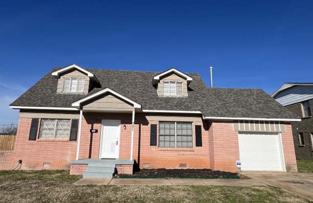 Photo of 701 NE 81st St