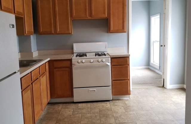 Photo of 87 1/2 Clinton