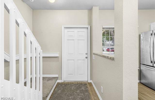 10094 Poppy Hill Drive