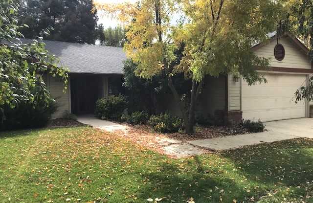 23880 Shoreline Court - 23880 Shoreline Court, Bear Valley Springs, CA 93561