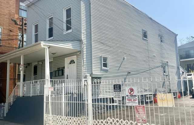 212 PLAINFIELD AVE