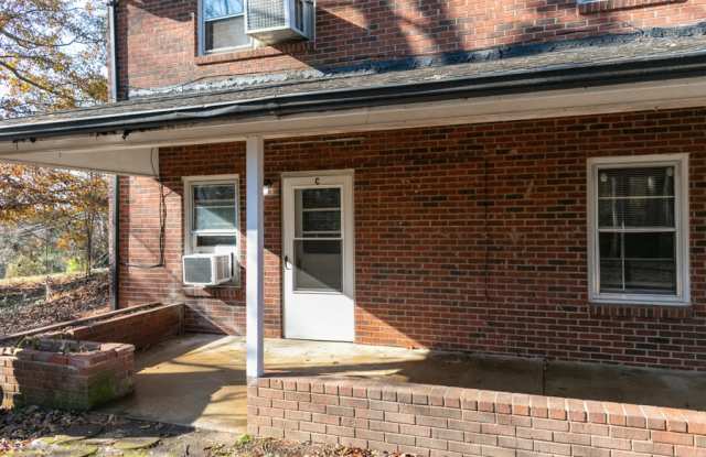512 Dogwood Street Northeast - C