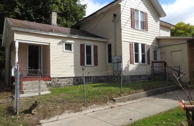 Photo of 827 Fulton Street West