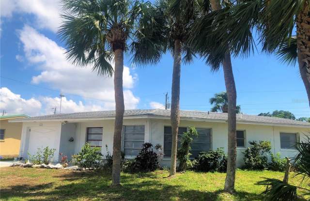 268 SHAMROCK BOULEVARD