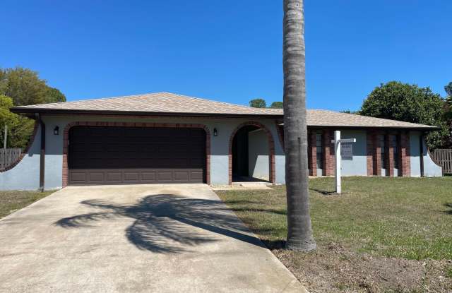 215 Driskell Street NE