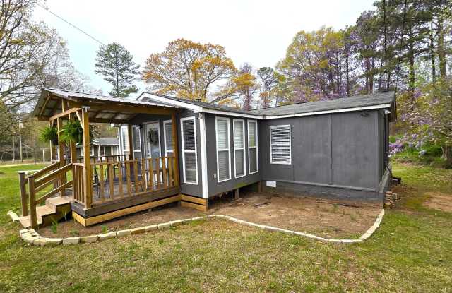 144 Old Dallas Acworth