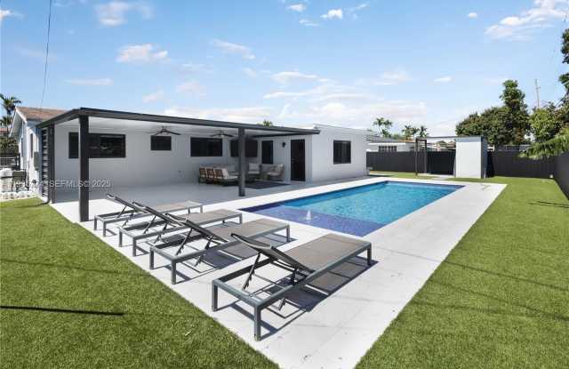 Photo of 4165 W 5th Ln