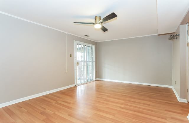 8202 Ashford Boulevard