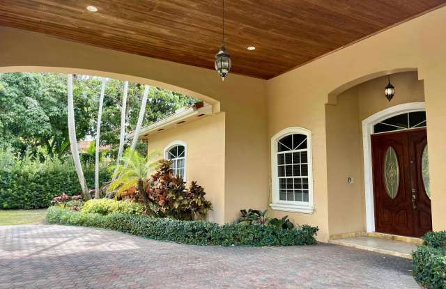 7900 Sw 185th Terrace