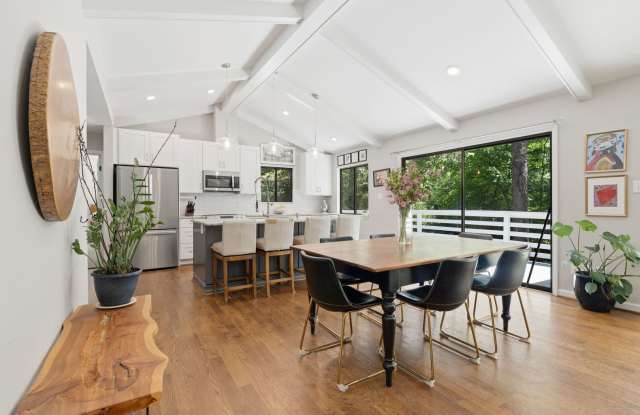 Gorgeous 3 Bedroom Home in Duke Forest - Available June 20!