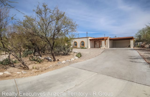 5374 N Flint Ave - 5374 North Flint Avenue, Casas Adobes, AZ 85704