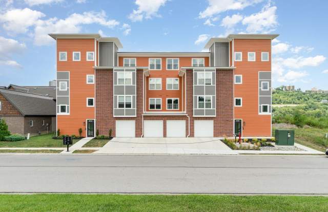 617 Manhattan Boulevard unit: 204