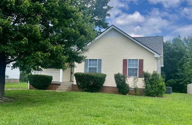 3 Bedroom Home Available in Woodlawn! Half Off your first Full Month!
