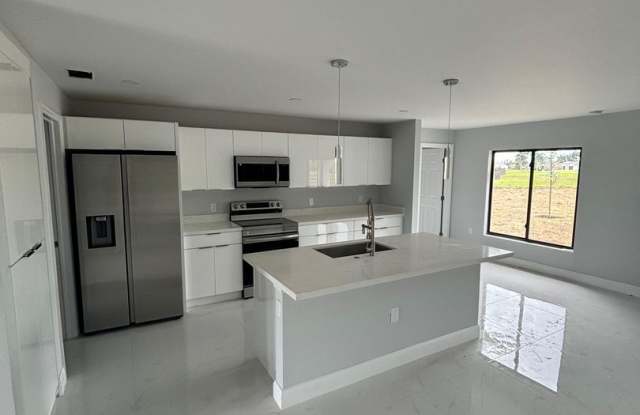 Be the first in occupy this 2025 constructed home in the vibrant city of Cape Coral, FL! Qualify for a deposit-free option and save on move-in costs!