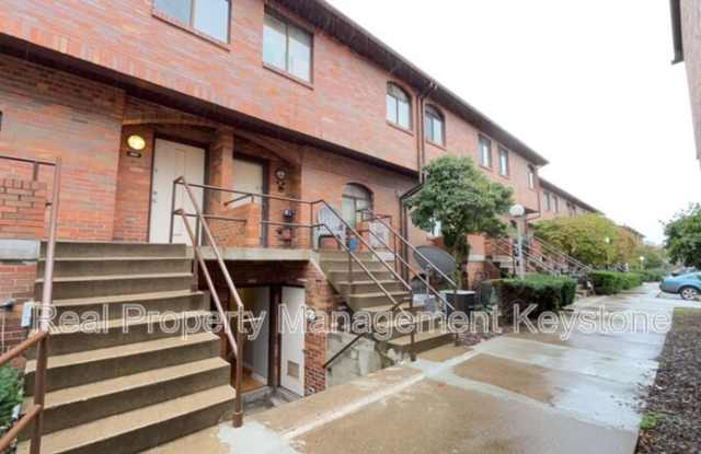 3249 Kennett Square