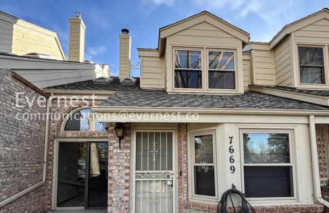 7669 South Cove Circle