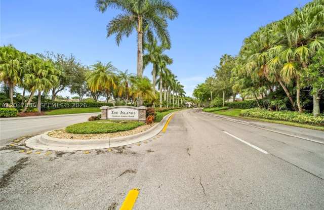 1115 Camellia Cir