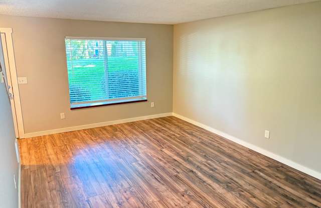 Photo of CCH5114--Apple Knoll Townhomes