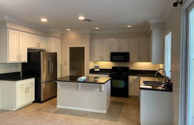 4 bedroom home located in the Carriage Walk Community in San Marcos!